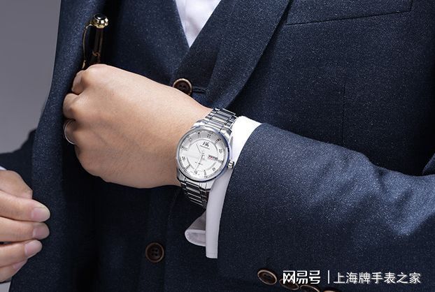 Bibo必博关于男生夏日穿搭指南：戴这款手表简单搭配穿出清爽！(图3)