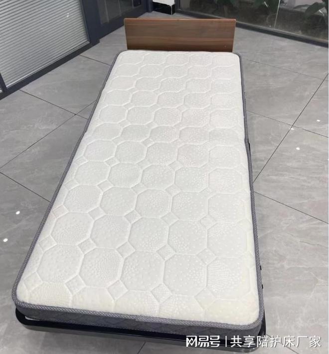 Bibo必博爱妃午休折叠沙发床折叠床厂家更加舒适智能可持续的生验(图1)